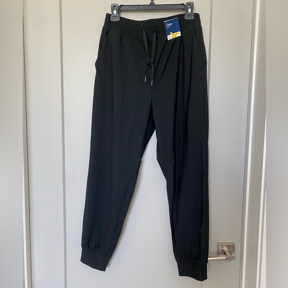 Old Navy Pants - NWT Old Navy Black Joggers